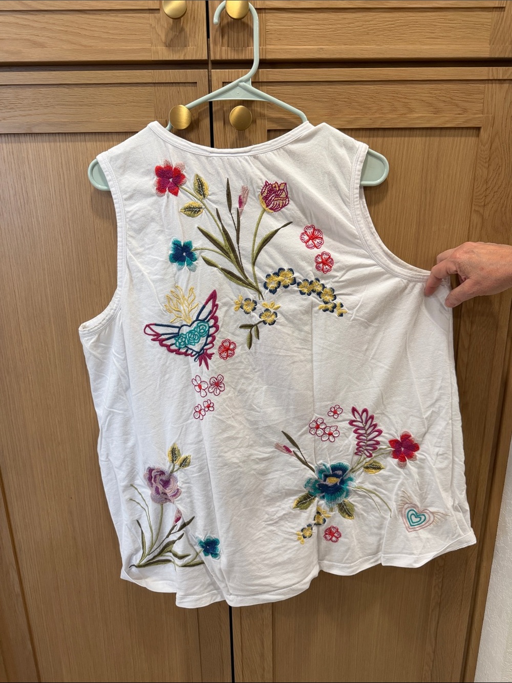 Johnny Was White Tank Top with Multicolor Floral Embroidery - Picture 4 of 4